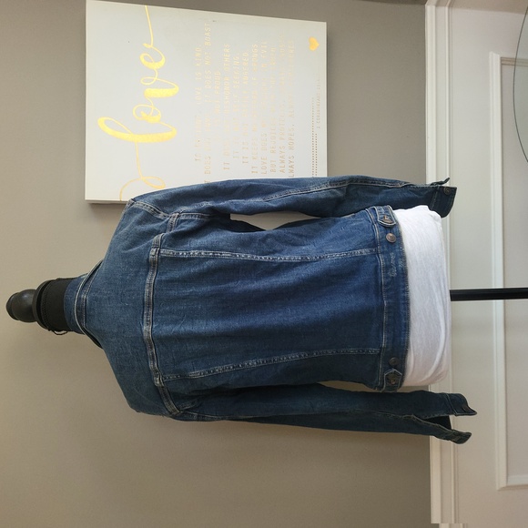 Sprit Denim Jacket - Picture 9 of 14